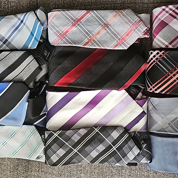 Bundle of 12 Ties - Picture 3 of 10